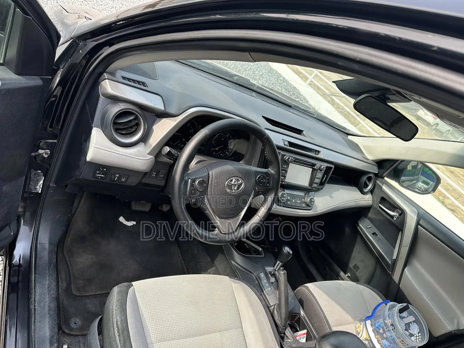 Toyota RAV4 XLE AWD (2.5L 4cyl 6A) 2017 Black