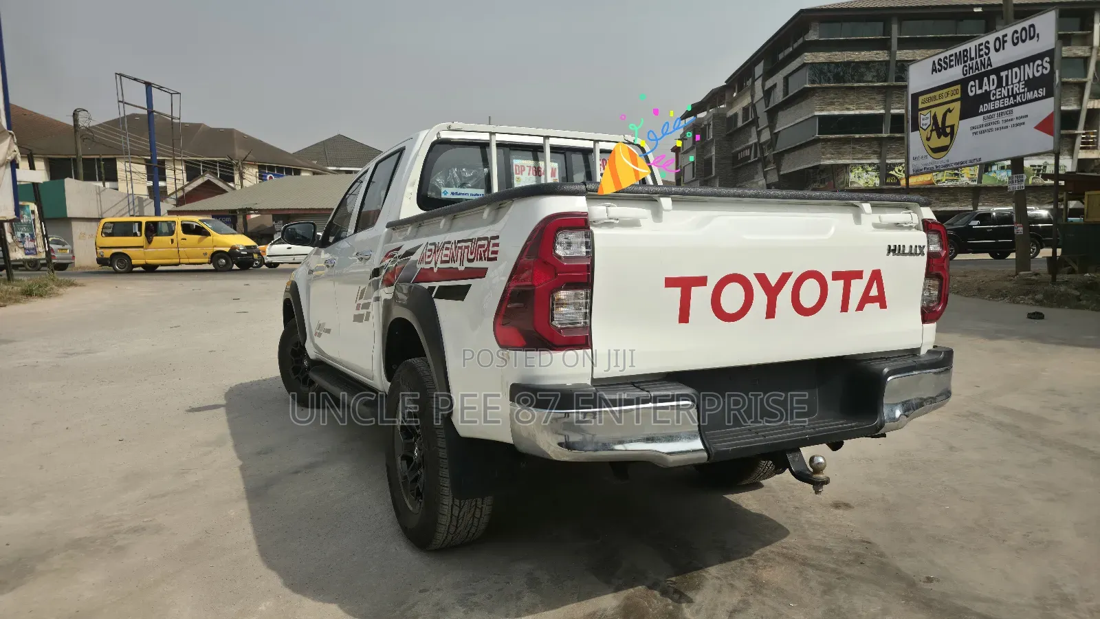 Toyota Hilux 2023 White