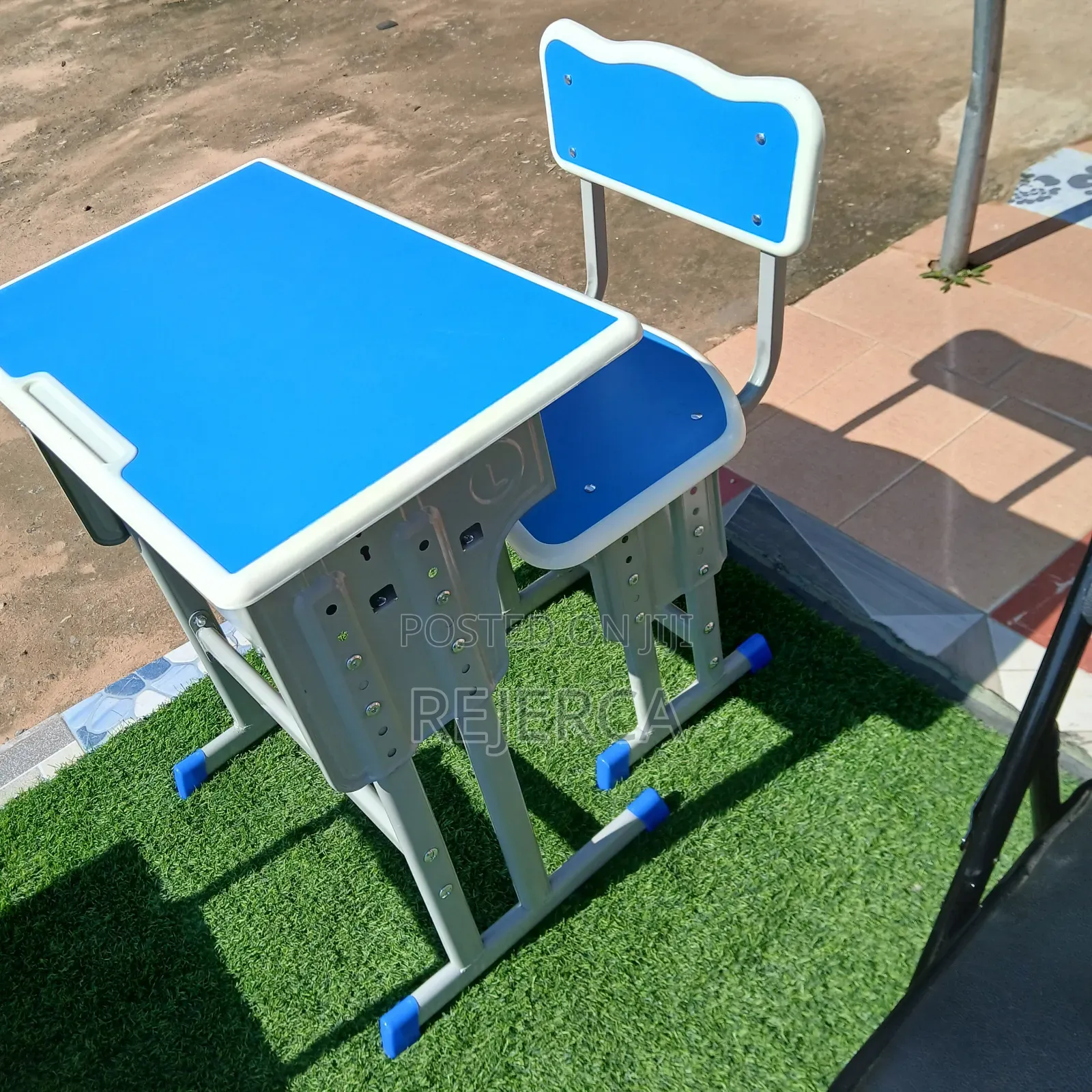 Students Study Table and Chair