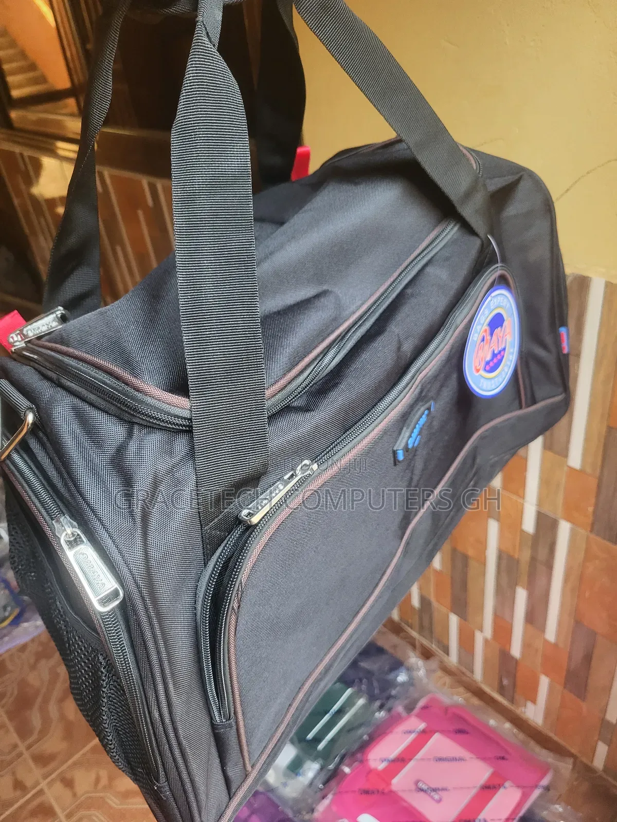 Omaya Travelling Bags