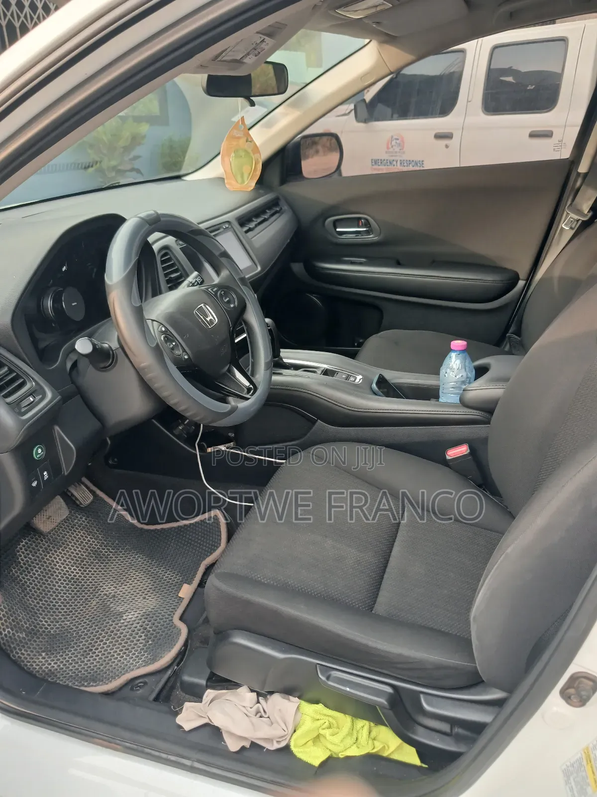Honda HR-V 4dr SUV (1.5L 4cyl CVT) 2016 White