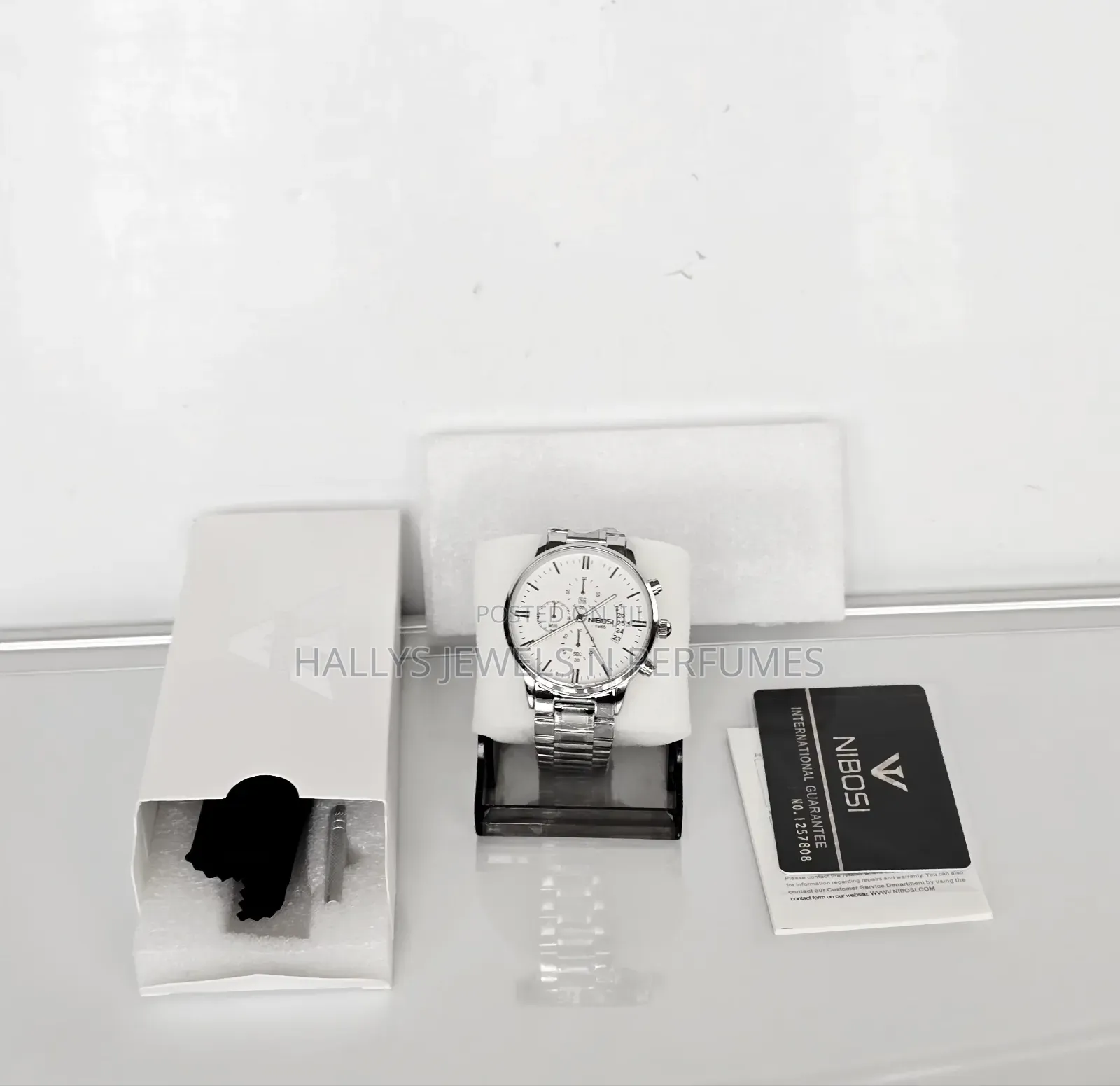 Silver Tone Quartz Watch for Men