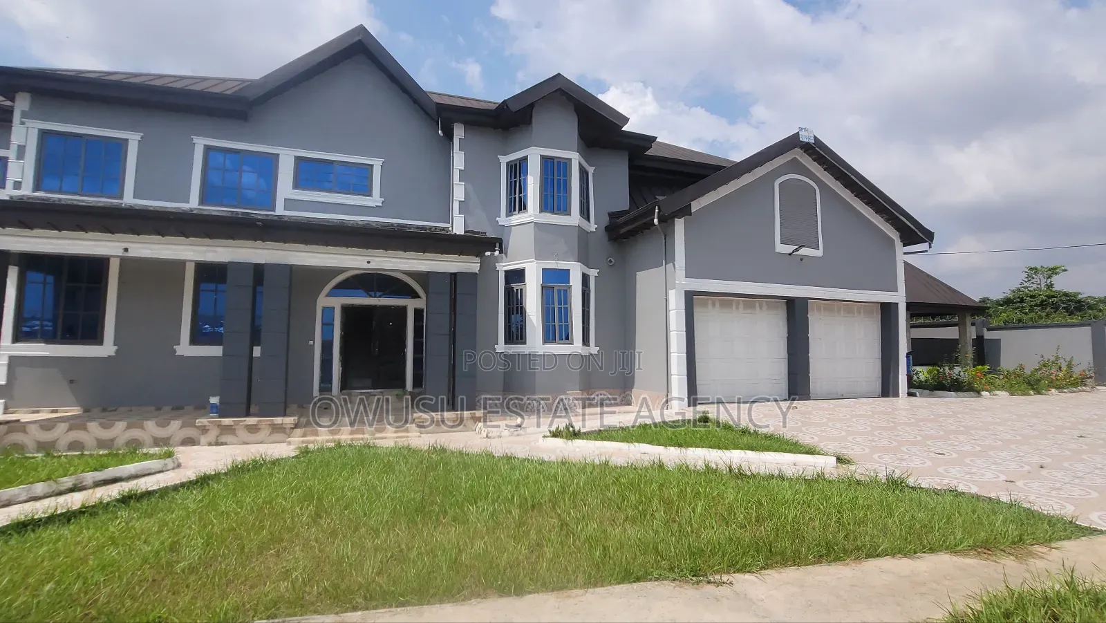 5bdrm House in Apaaso, Kumasi Metropolitan for sale