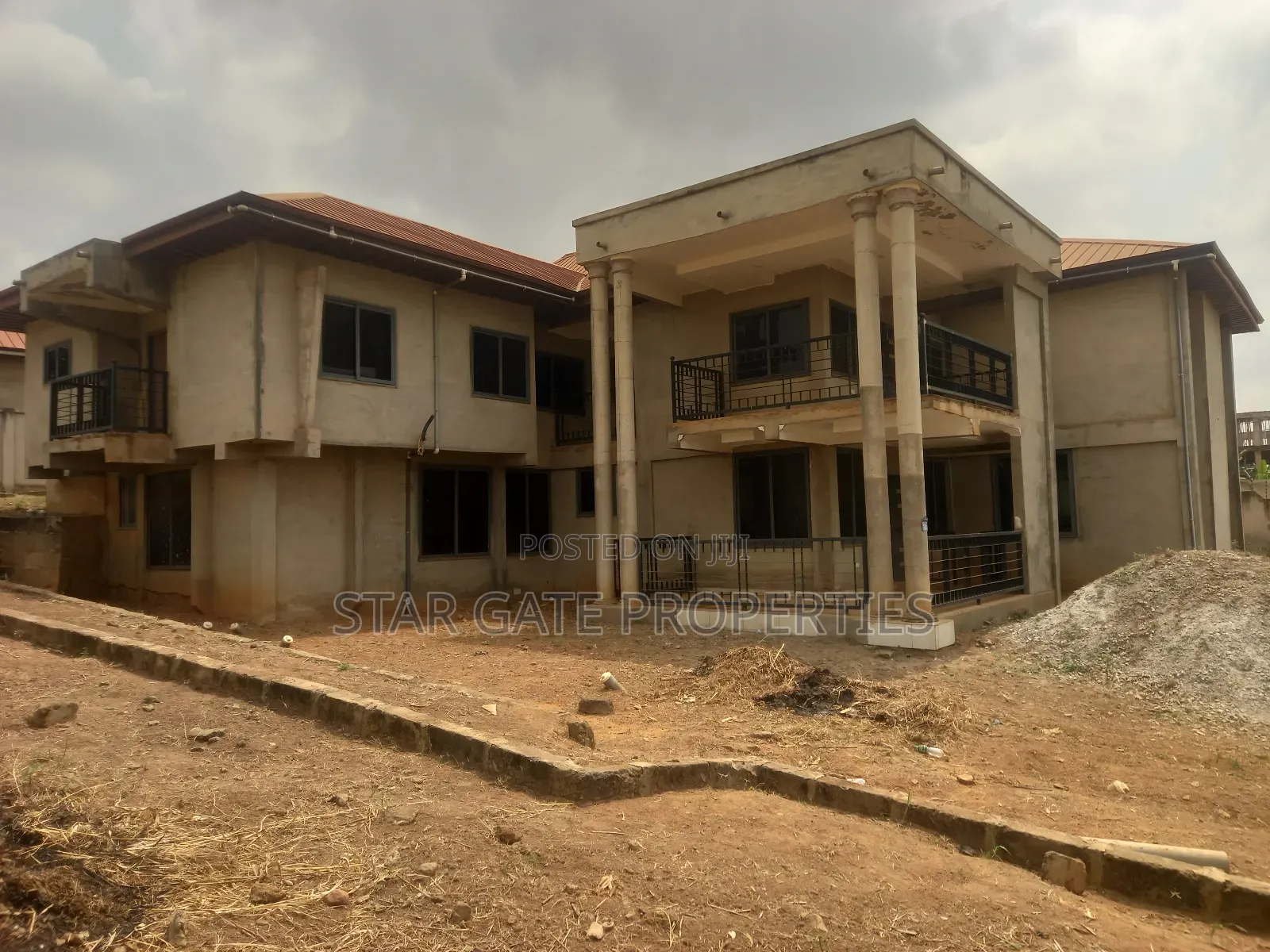 6bdrm House in Atwima Techiman,, Kumasi Metropolitan for sale