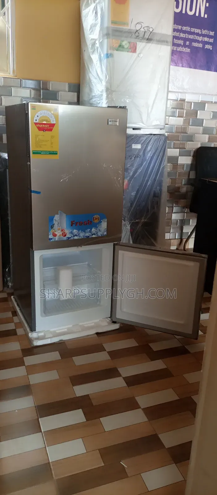 Westpool Refrigerator