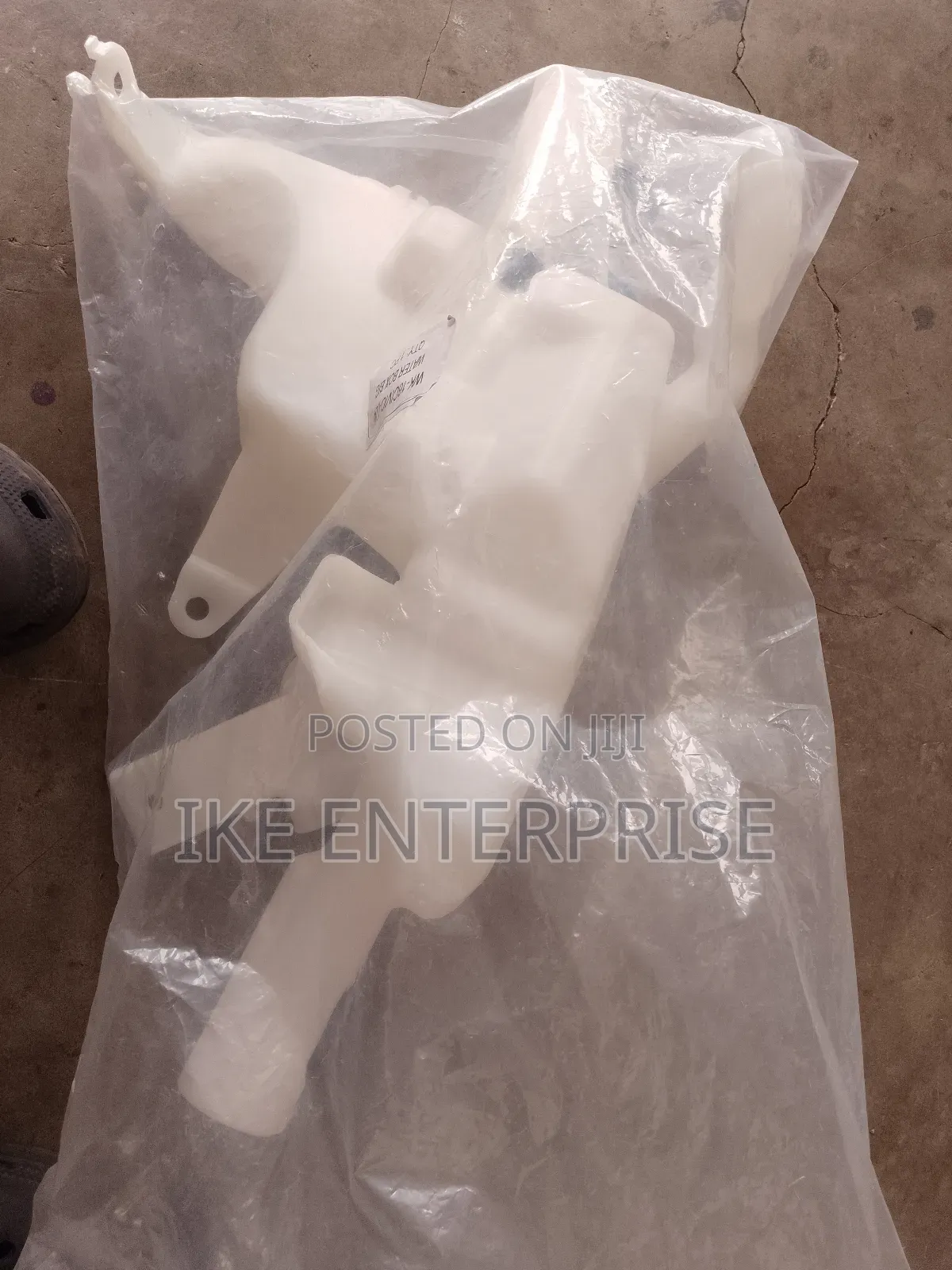 Honda Civic Wiper Wash Bootle 2016,2017,2018,2019,2020,2021