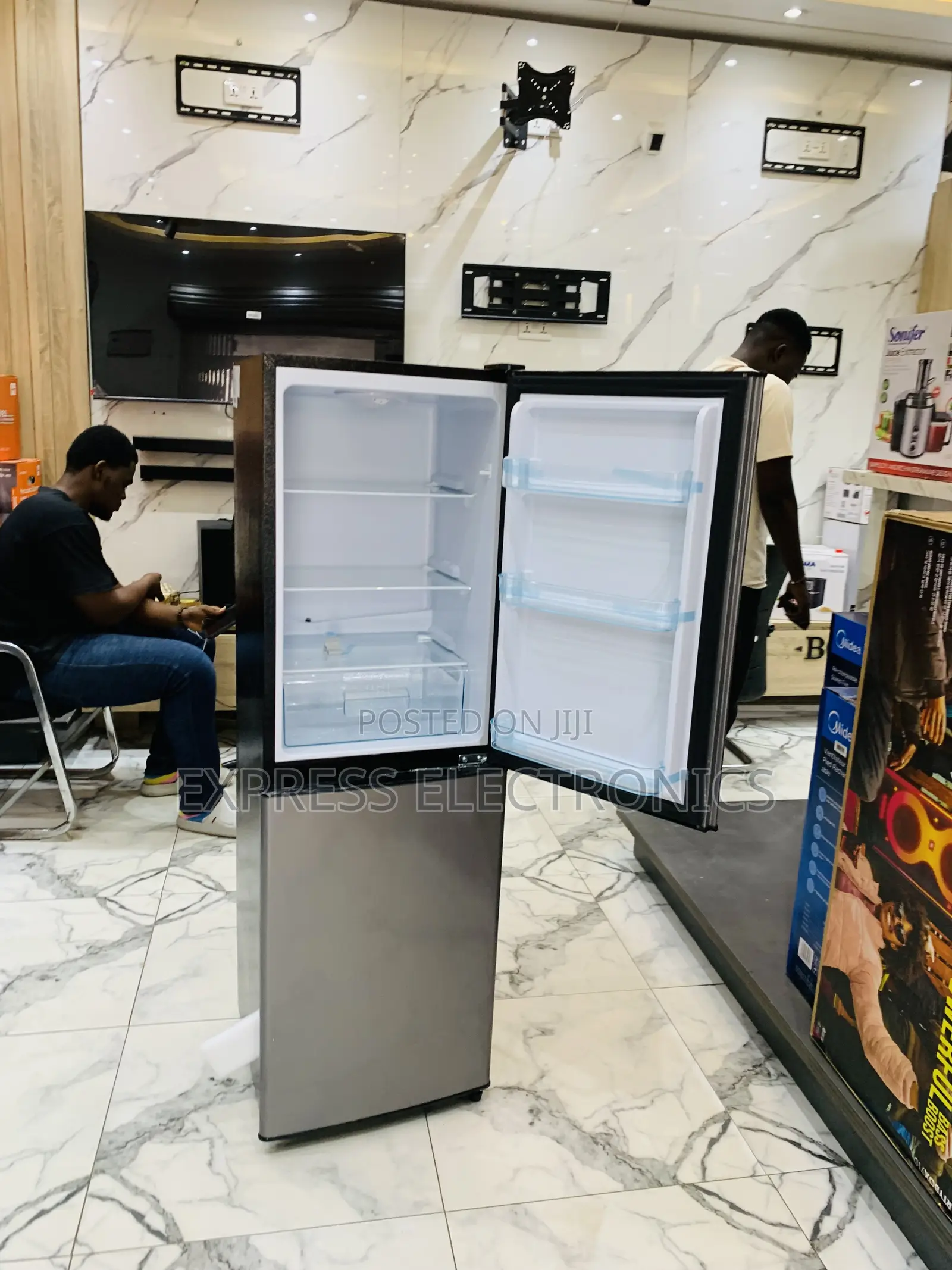 Fresh in Box Nasco-D2-20fl Nasco Fridge Bottom Freezer 158ltr Silver