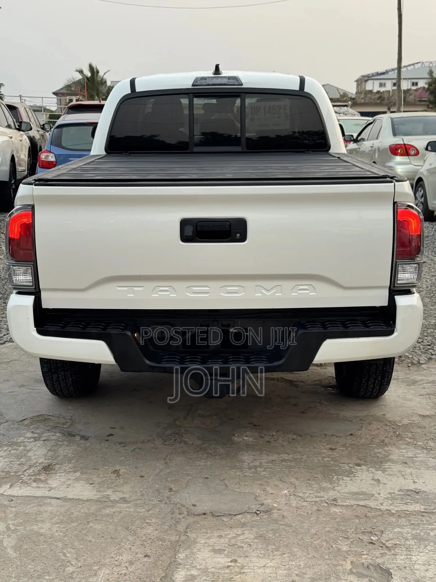 Toyota Tacoma 2024 White