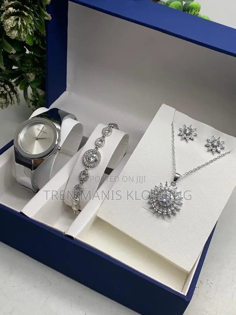 Beautiful Ladies Watch/Bracelet/Necklace/Earrings