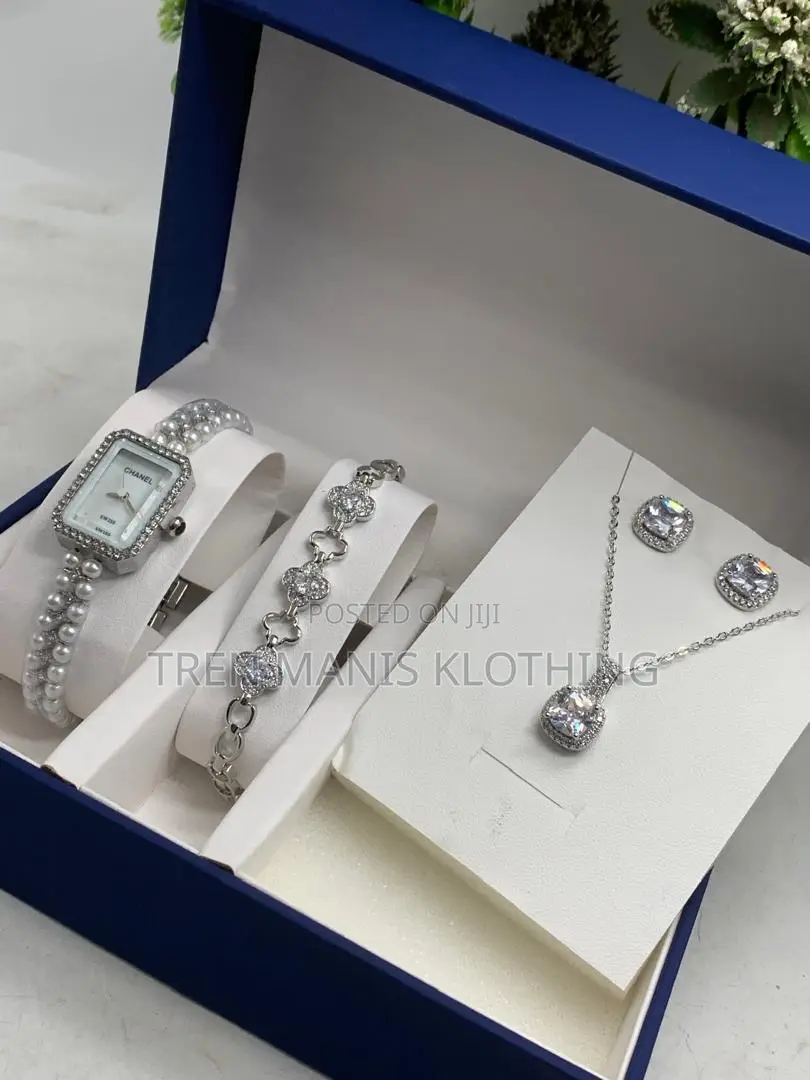 Beautiful Ladies Watch/Bracelet/Necklace/Earrings