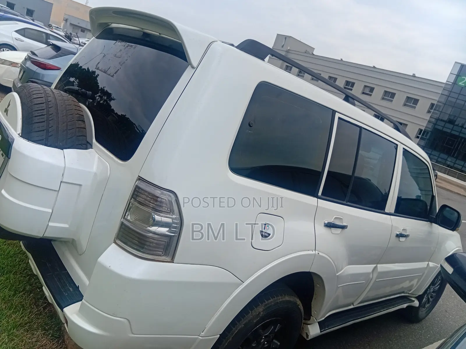 Mitsubishi Pajero 2010 White