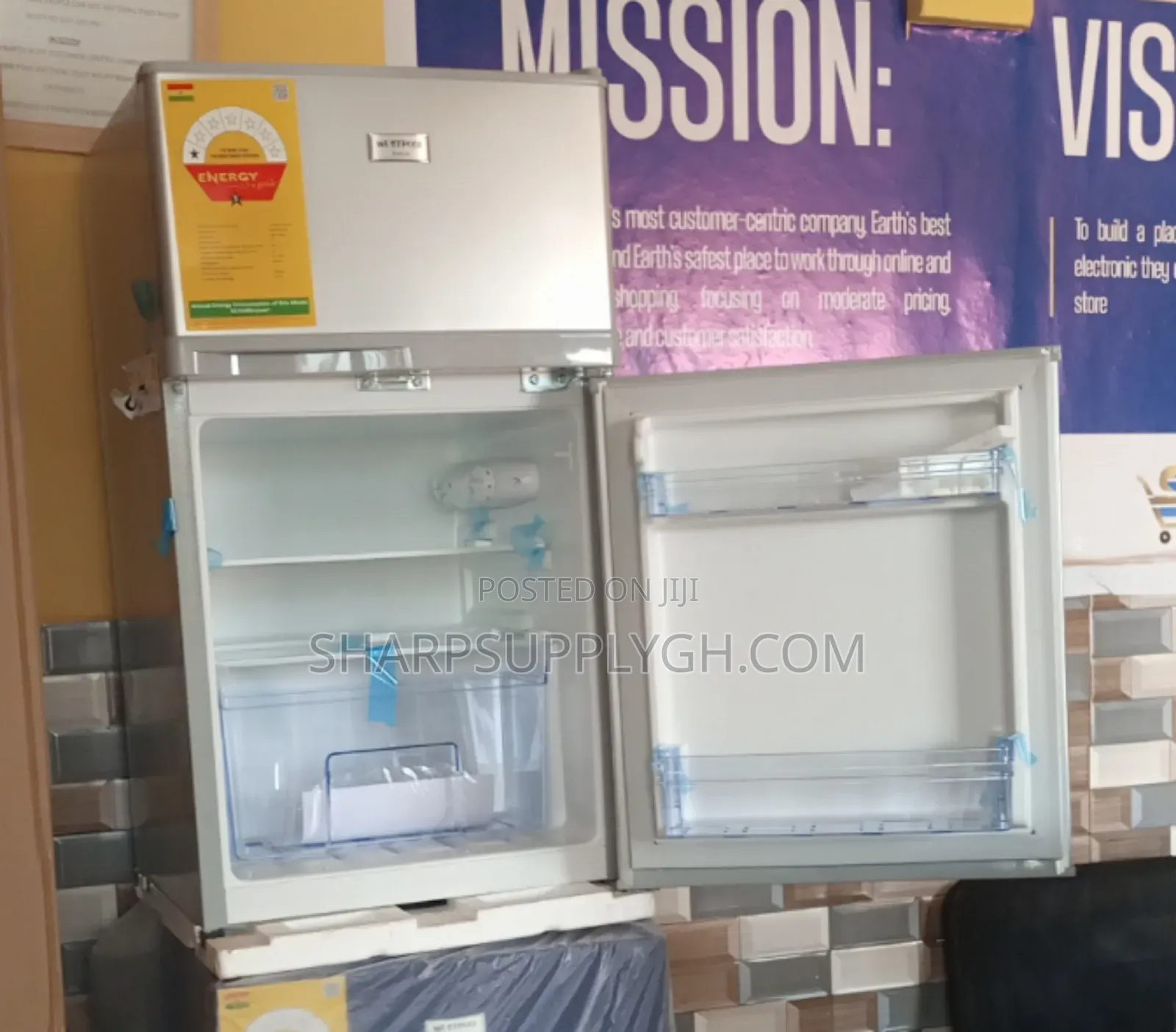 Westpool Refrigerator