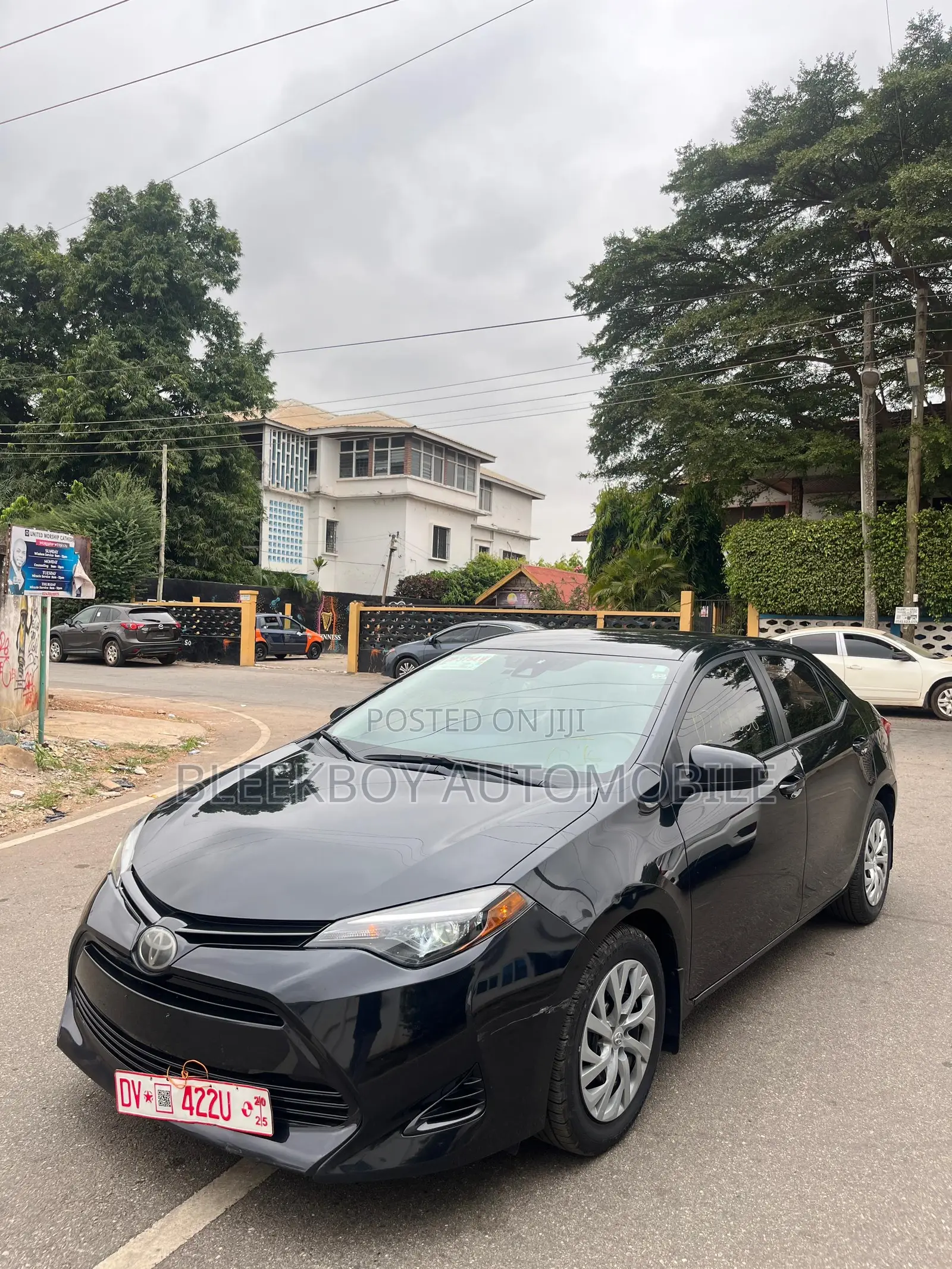 Toyota Corolla LE Eco (1.8L 4cyl 2A) 2018 Black