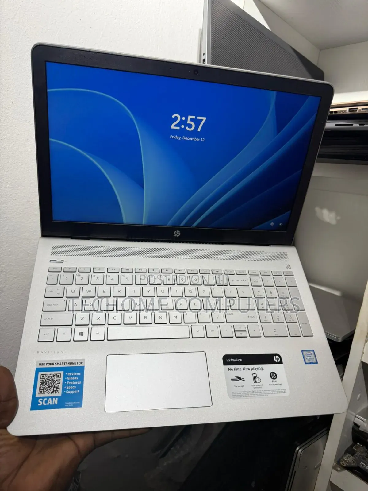 Laptop HP Pavilion 15-Eh0050wm 8GB Intel Core I5 HDD+SSD 1.5T