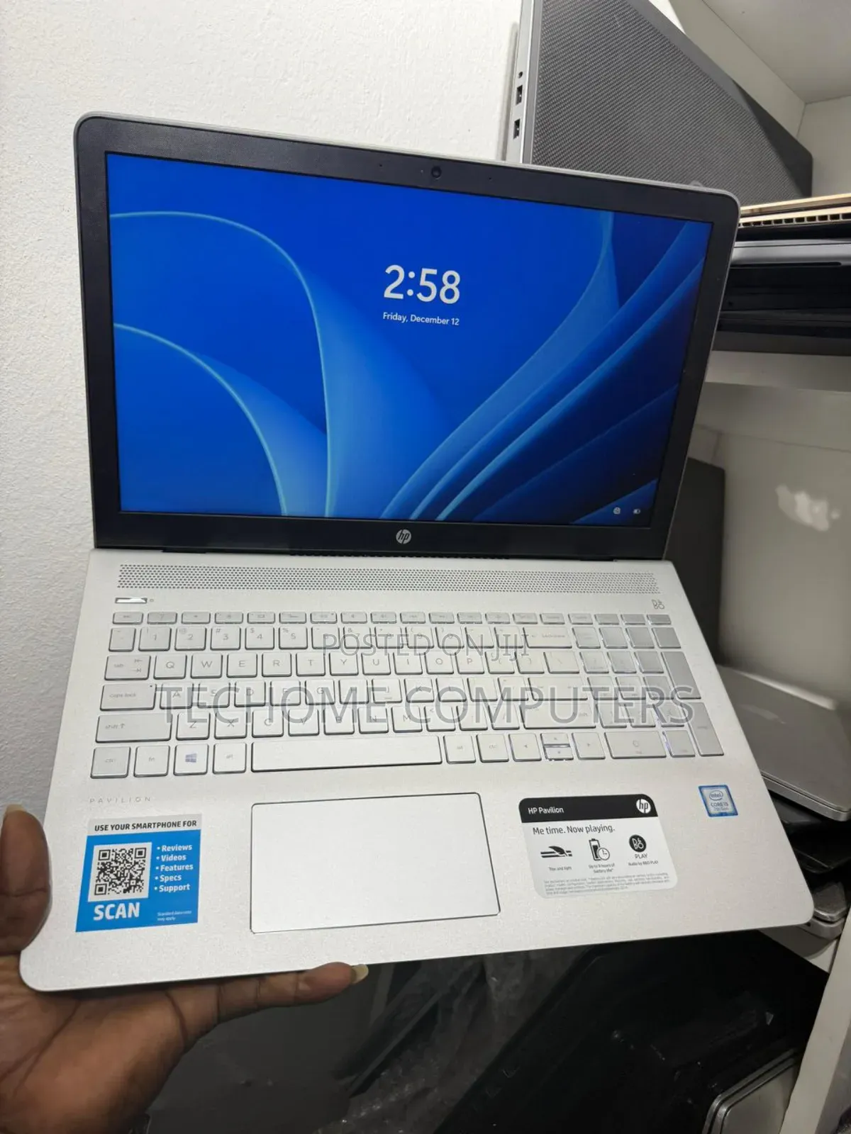 Laptop HP Pavilion 15-Eh0050wm 8GB Intel Core I5 HDD+SSD 1.5T