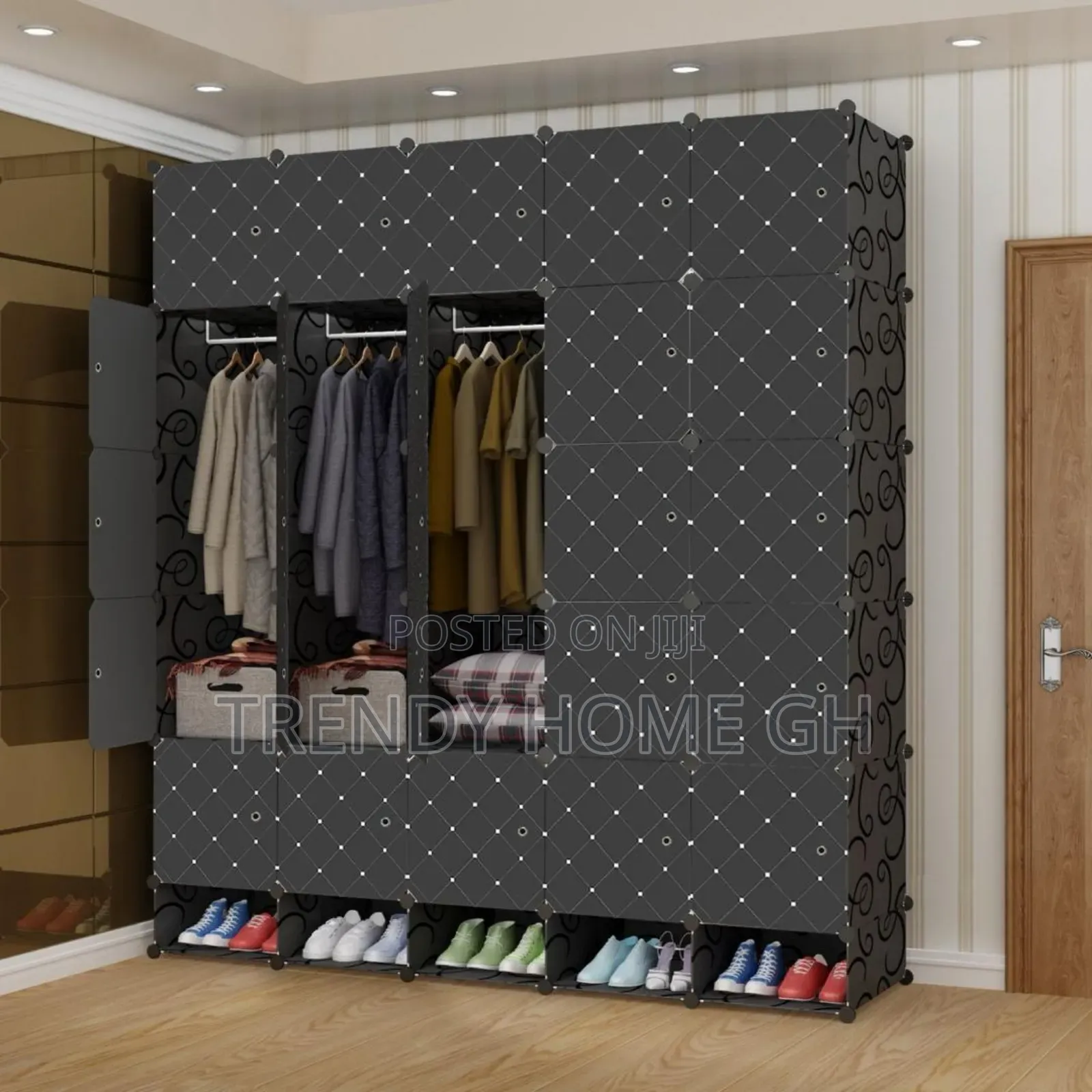 25 Cubes Modular Wardrobe With Shoe Rack