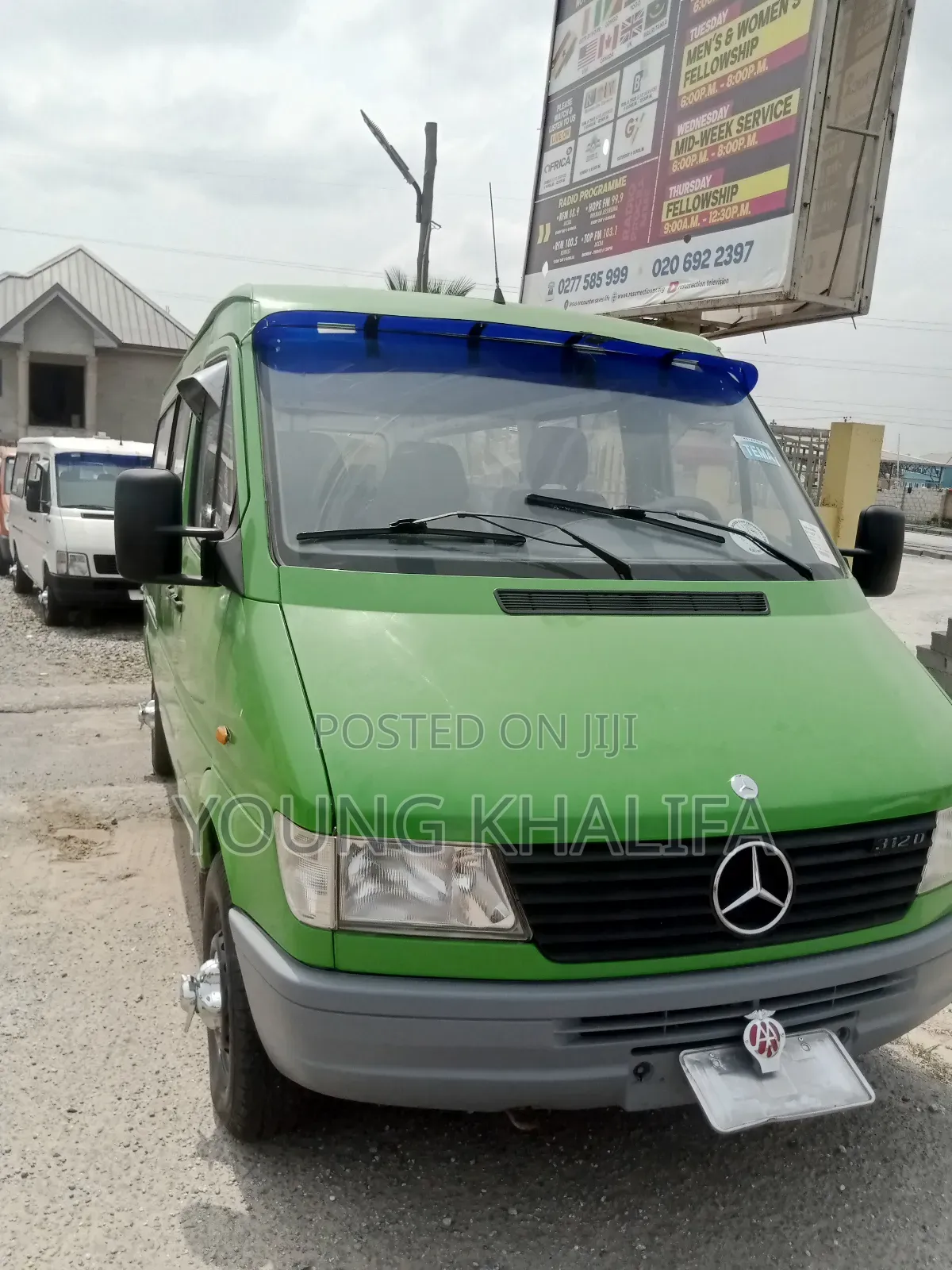 Mercedes-Benz Sprinter 2000 Green