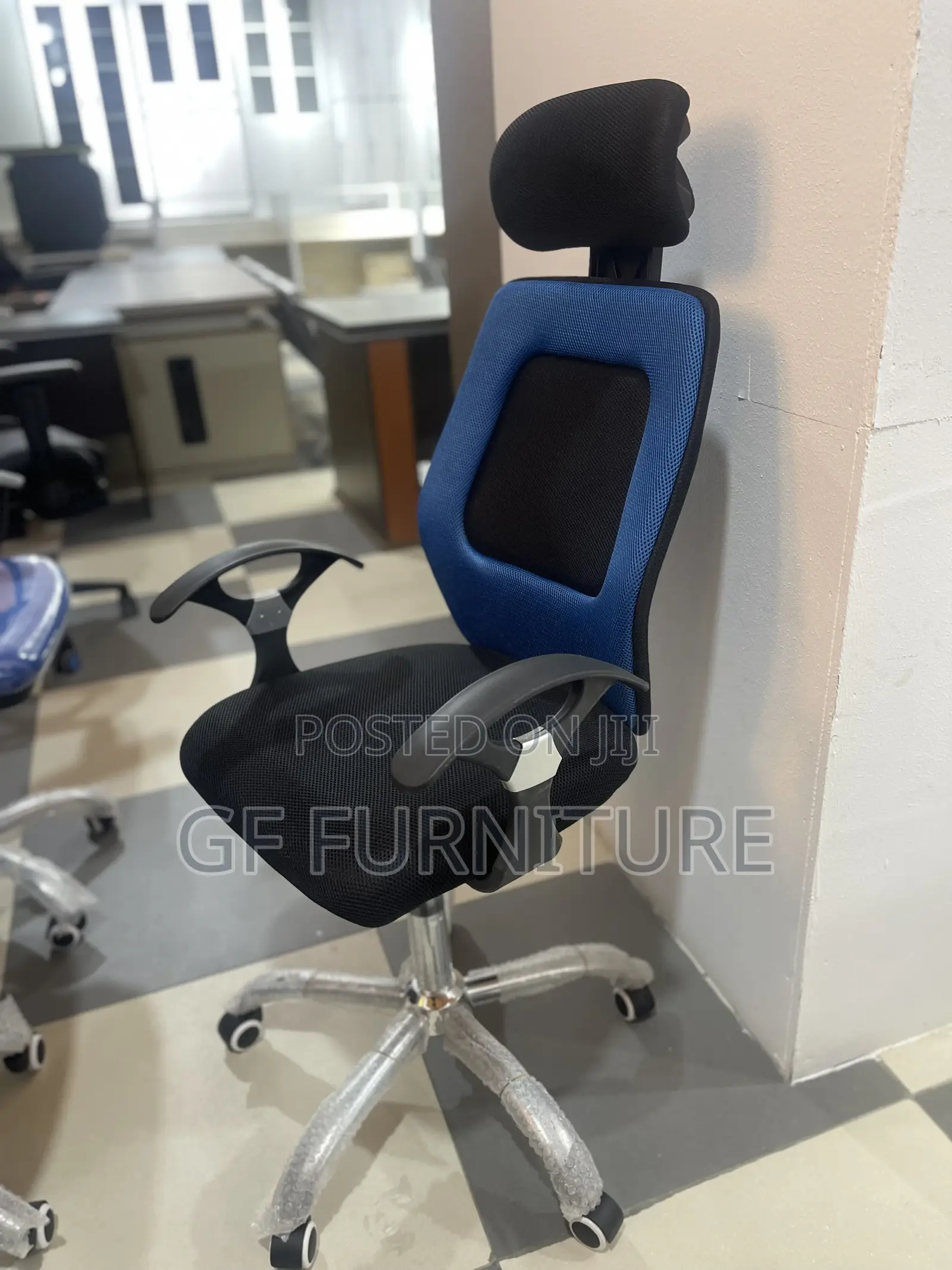 Office Chair With Headrest