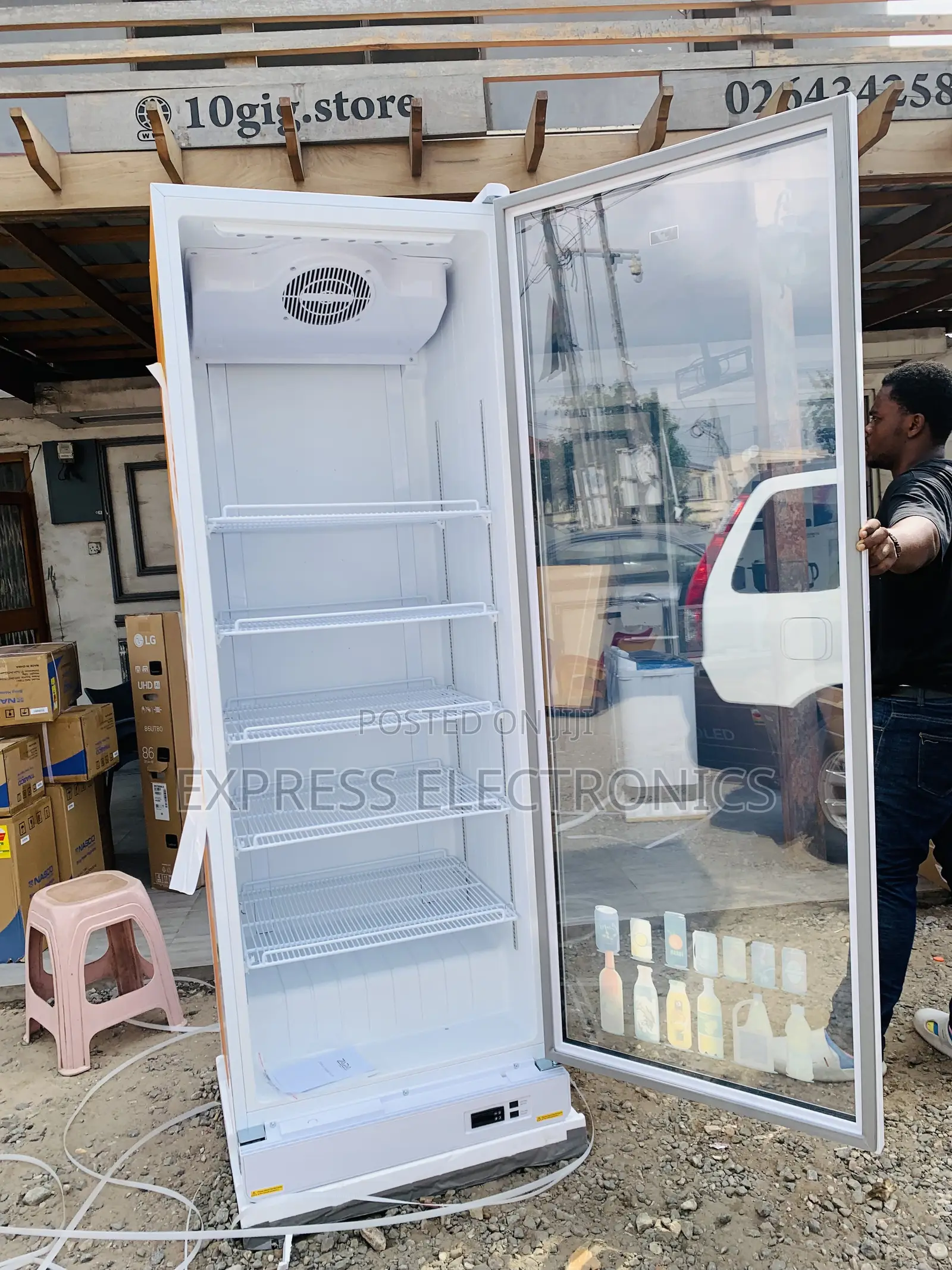 Brand New Zara-600dfg Zara Display Fridge 591 Itr Single Door