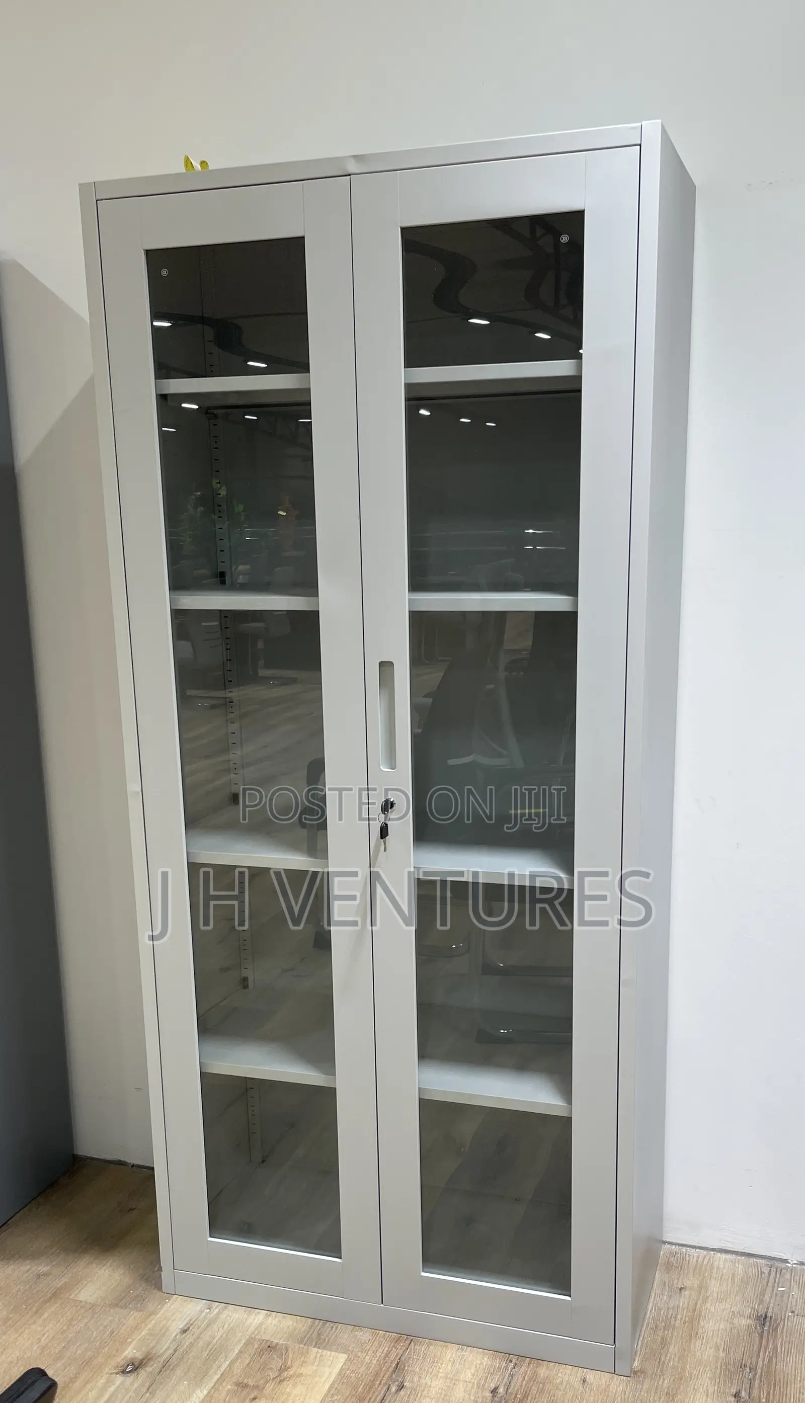 Office Cabinet W052