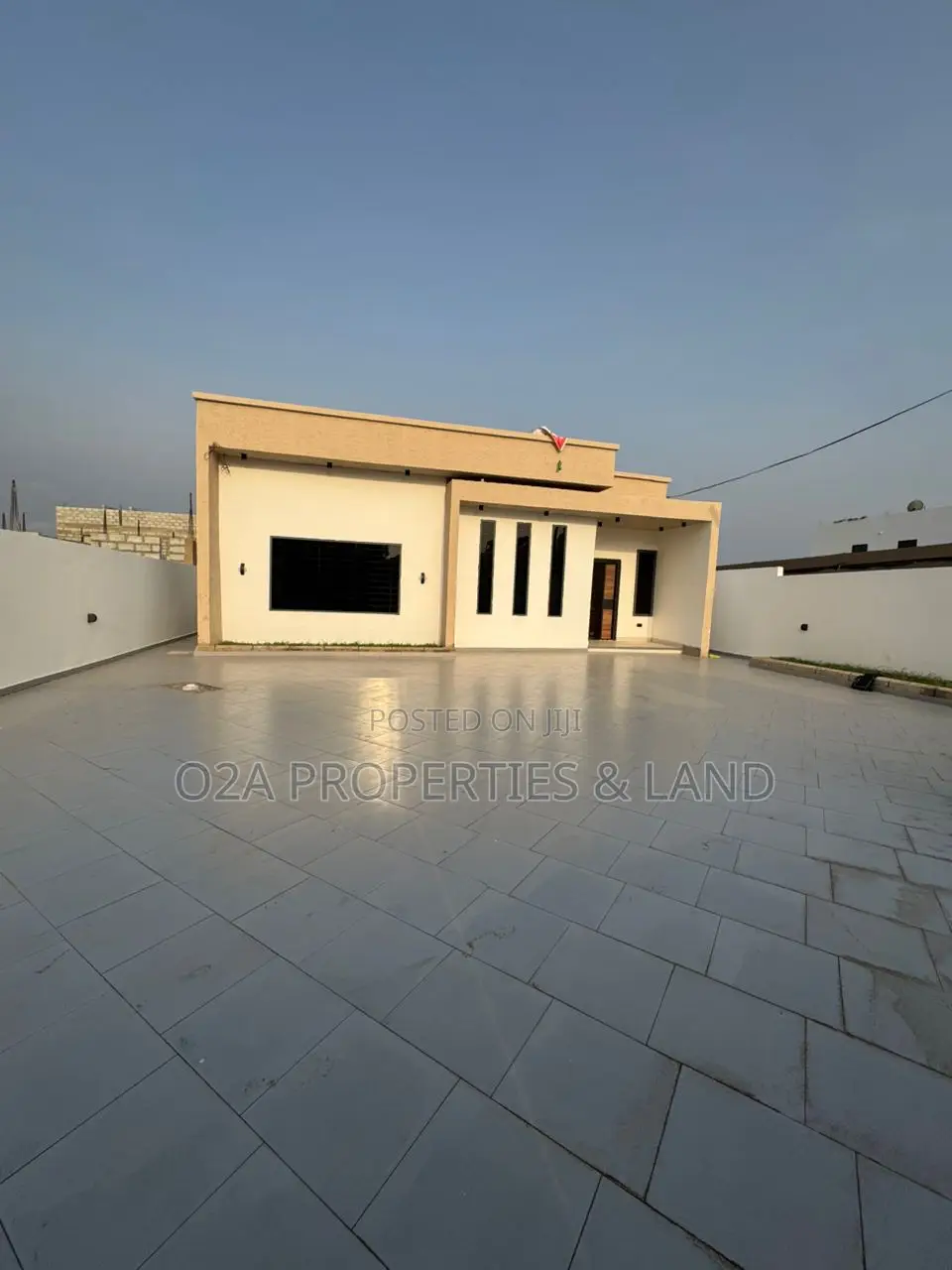 3bdrm House in Lashibi, Sakumono for sale