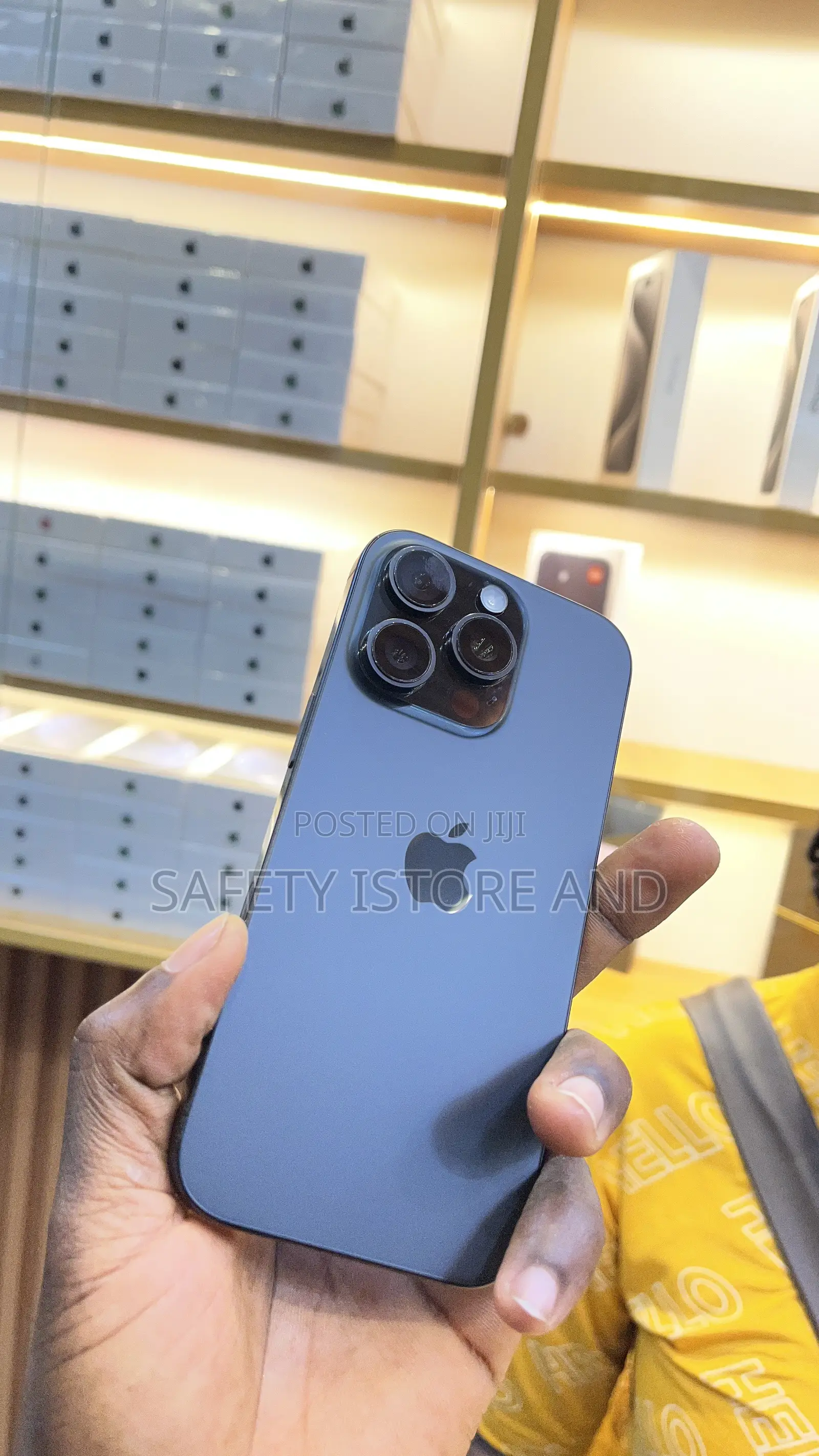 New Apple iPhone 16 Pro 128 GB Black