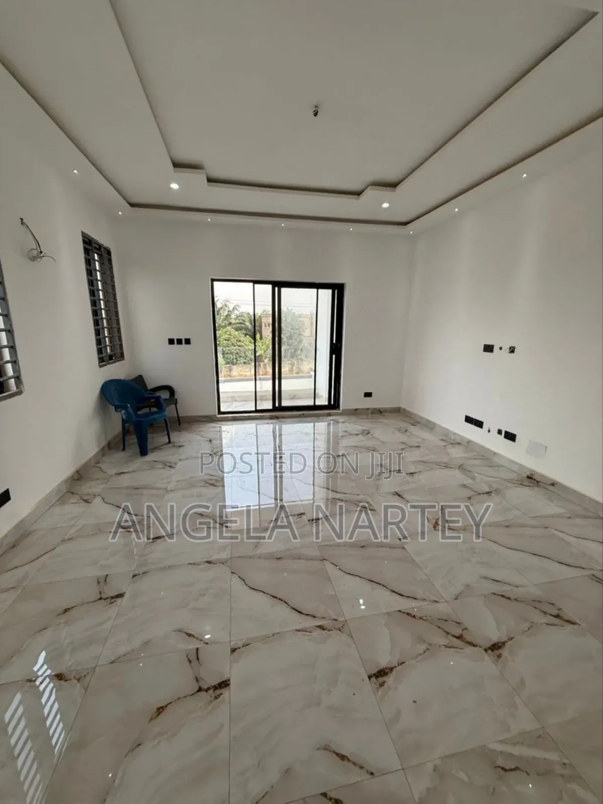 5bdrm House in Adenta Ssnit for sale