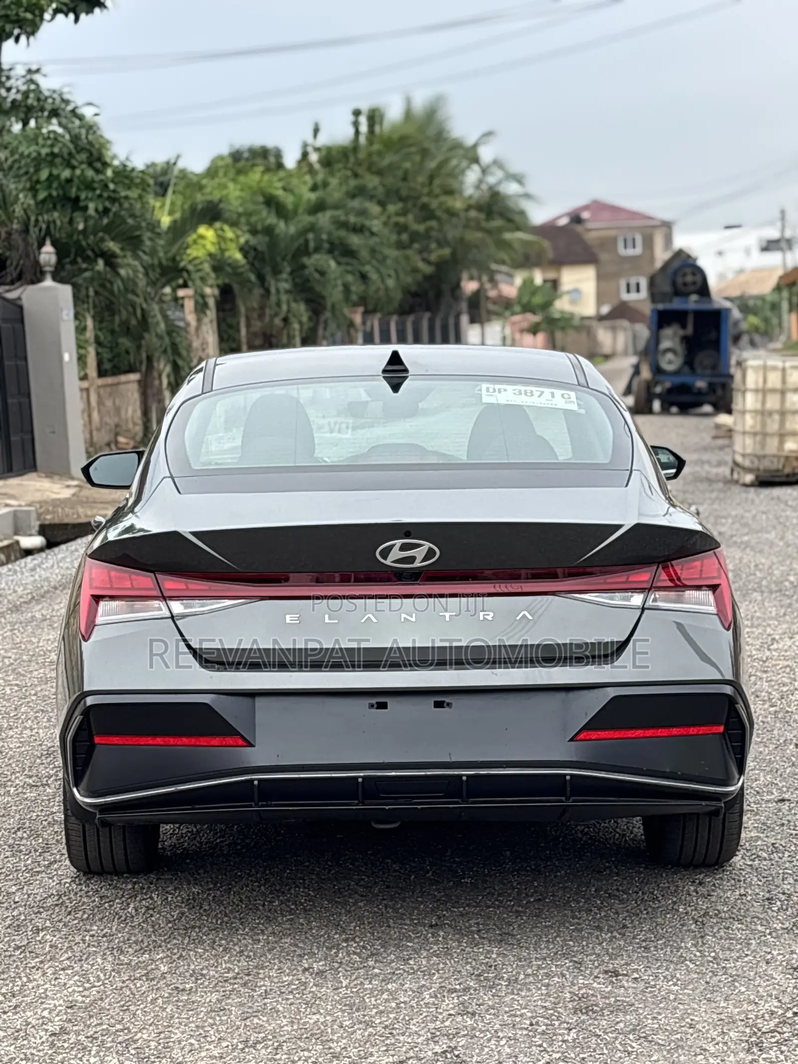 Hyundai Elantra 2025 Gray