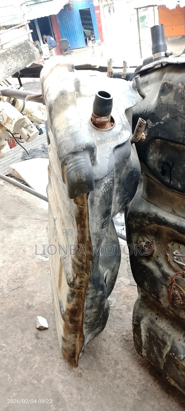 Toyota Fish Fuel Tank