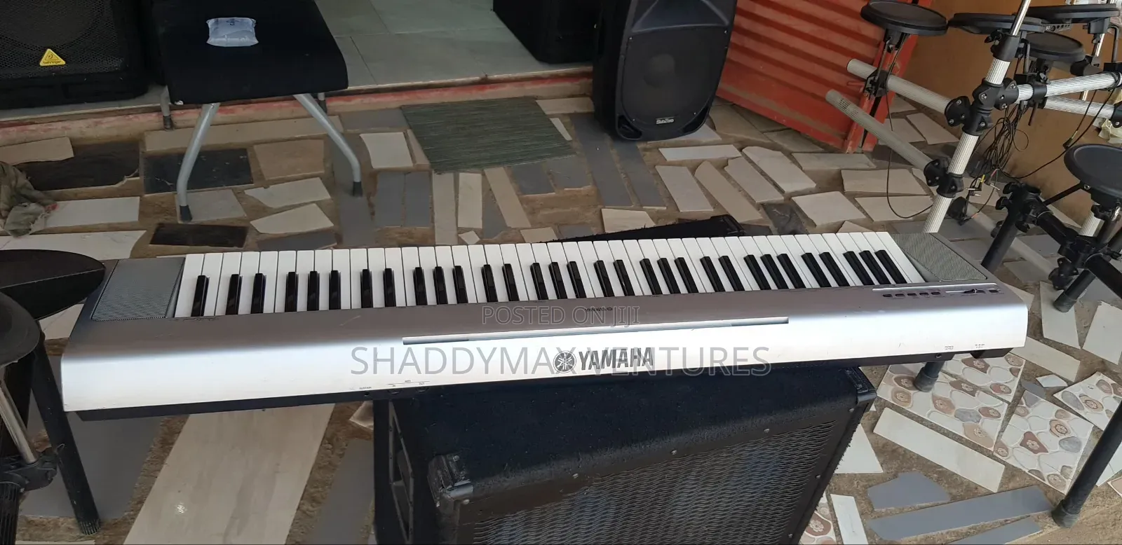 Yamaha Portable Grand Np-30