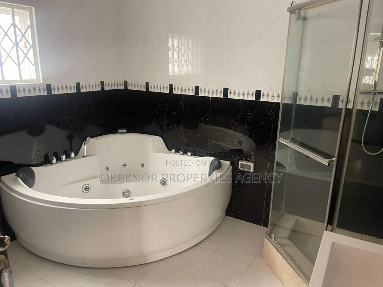 3bdrm House in Cantonments, US Embassy Area for sale