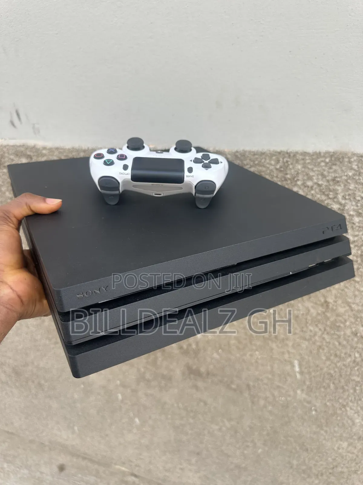 Ps4 Pro 1 Tb With 17 Games of Your Choice