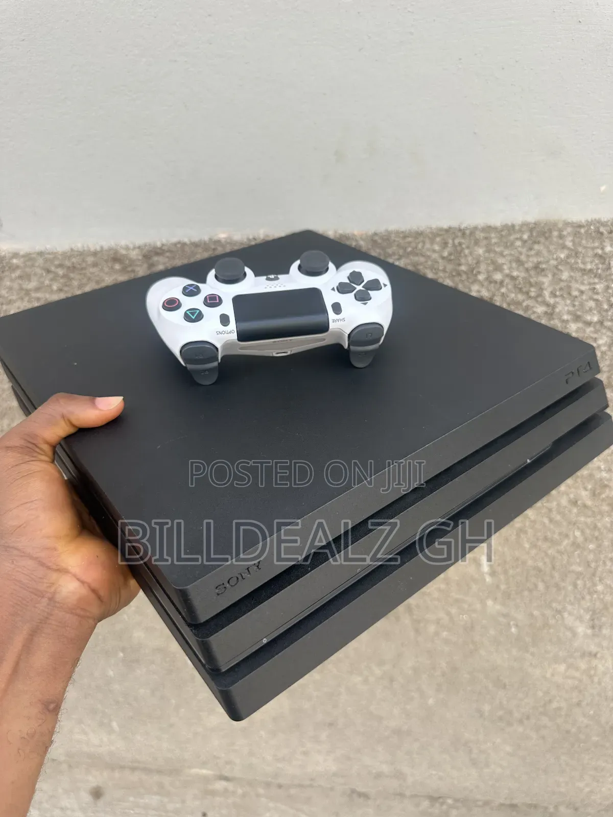 Ps4 Pro 1 Tb With 17 Games of Your Choice