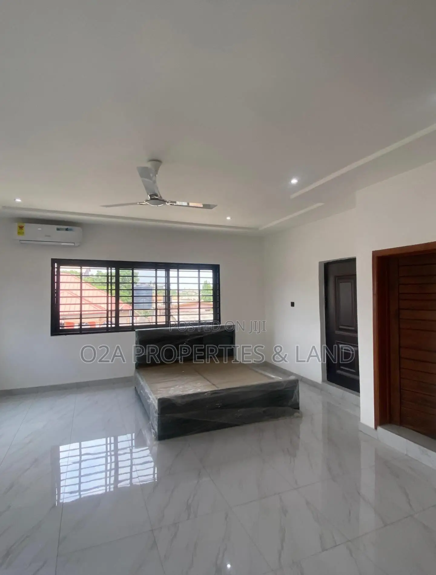 4bdrm House in Ashaley Botwe, Lake Side Estate for sale