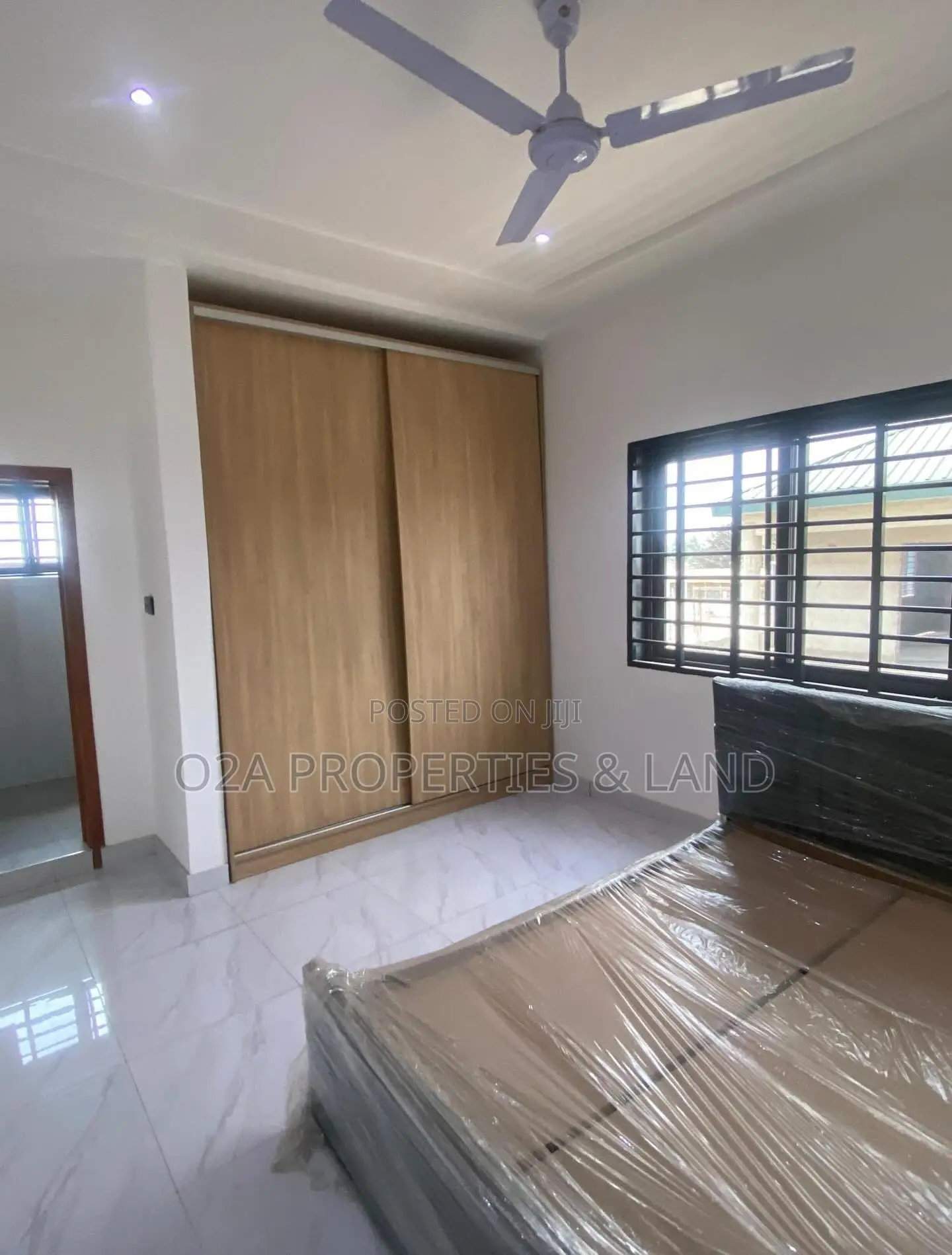 4bdrm House in Ashaley Botwe, Lake Side Estate for sale