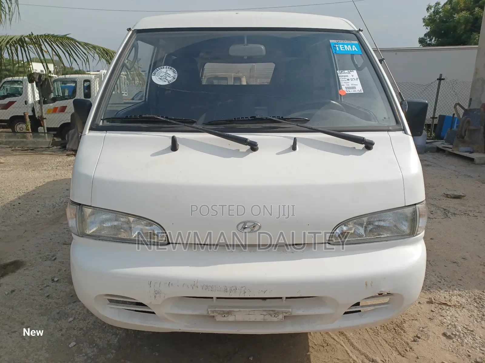 Hyundai H-100 2000 White