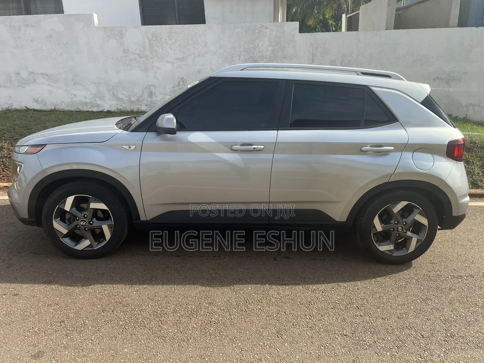 Hyundai Venue 2021 Silver