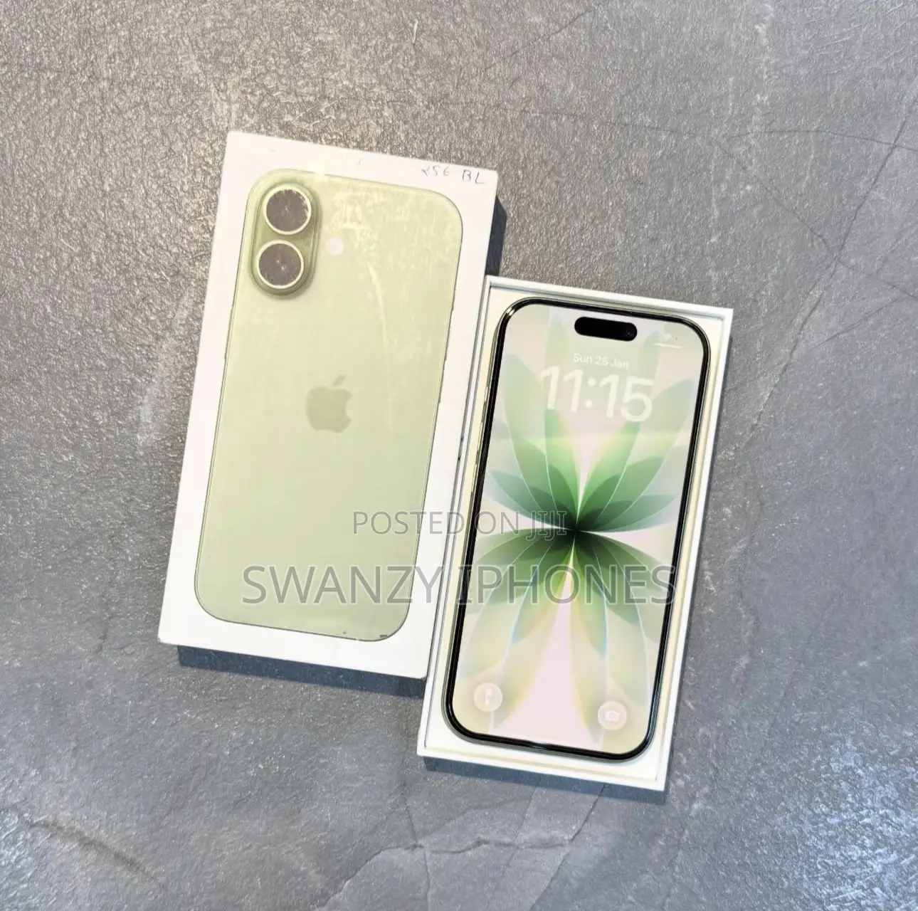 New Apple iPhone 17 256 GB Green