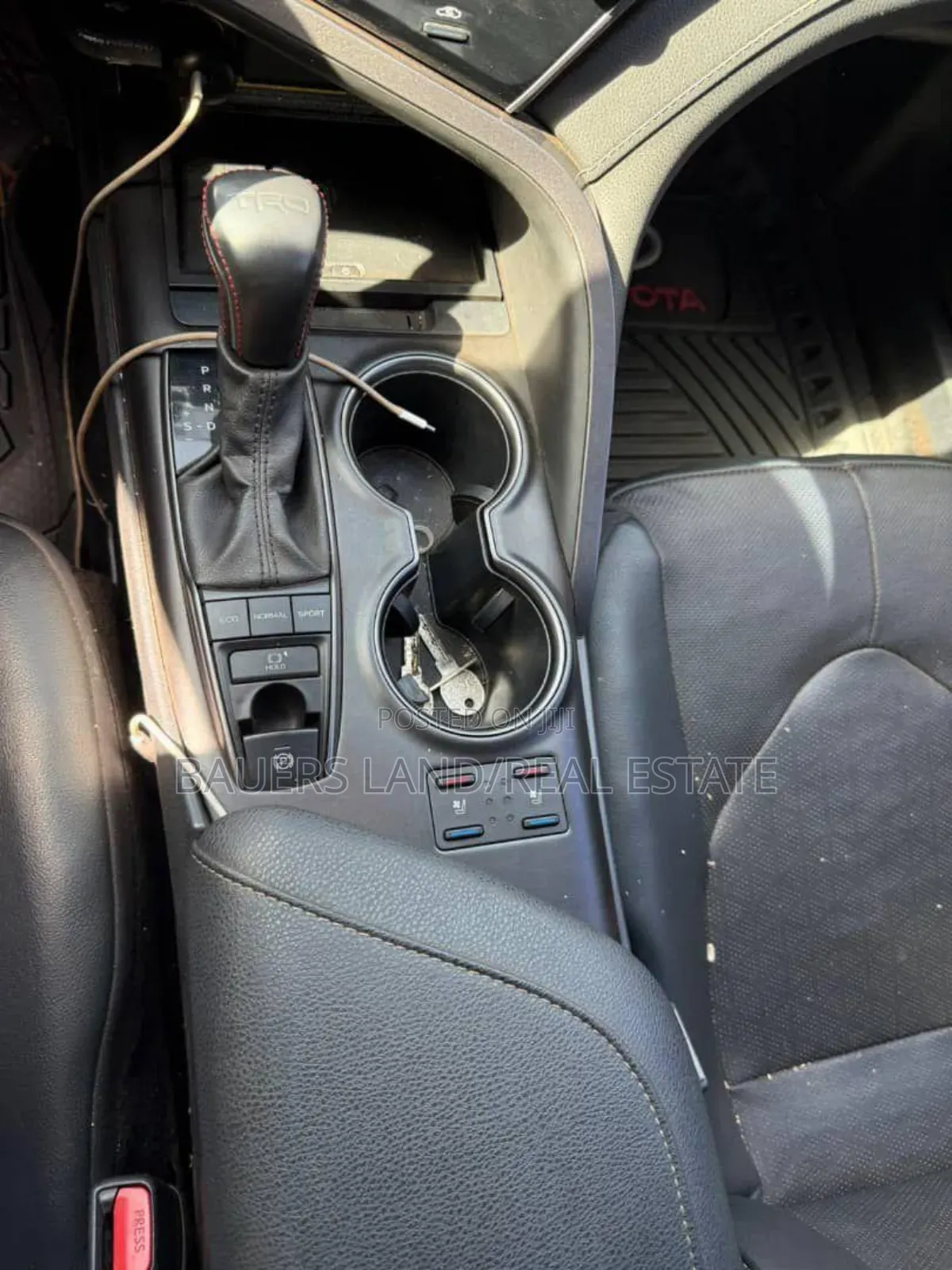 Toyota Camry 2021 White