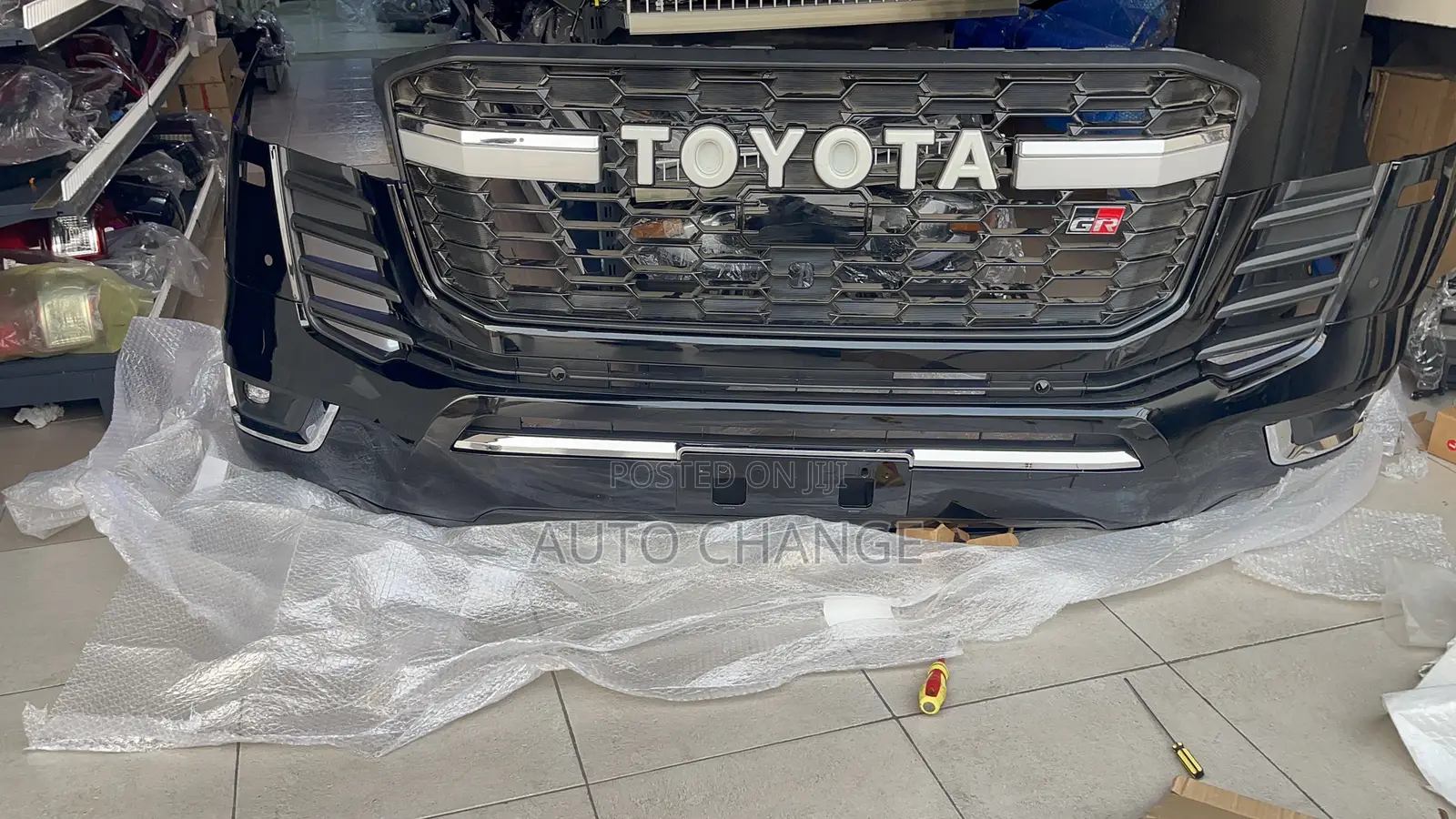 Original Land Cruiser 300 Gr Front Bumper
