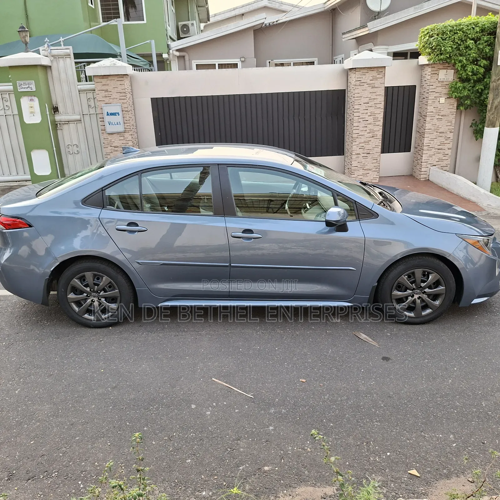 Toyota Corolla LE 2023 Blue