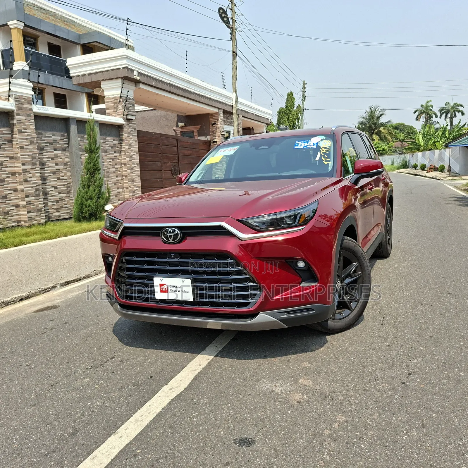 Toyota Highlander Platinum FWD 2024 Red