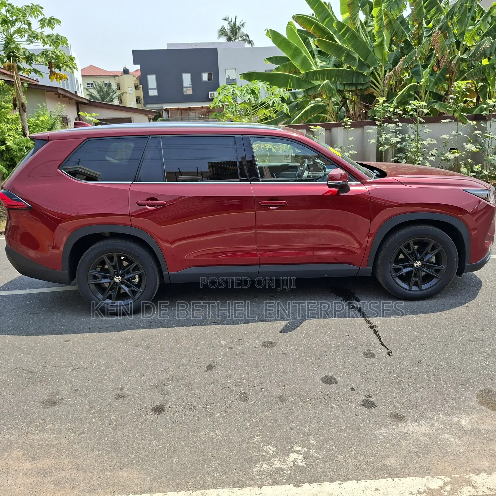 Toyota Highlander Platinum FWD 2024 Red