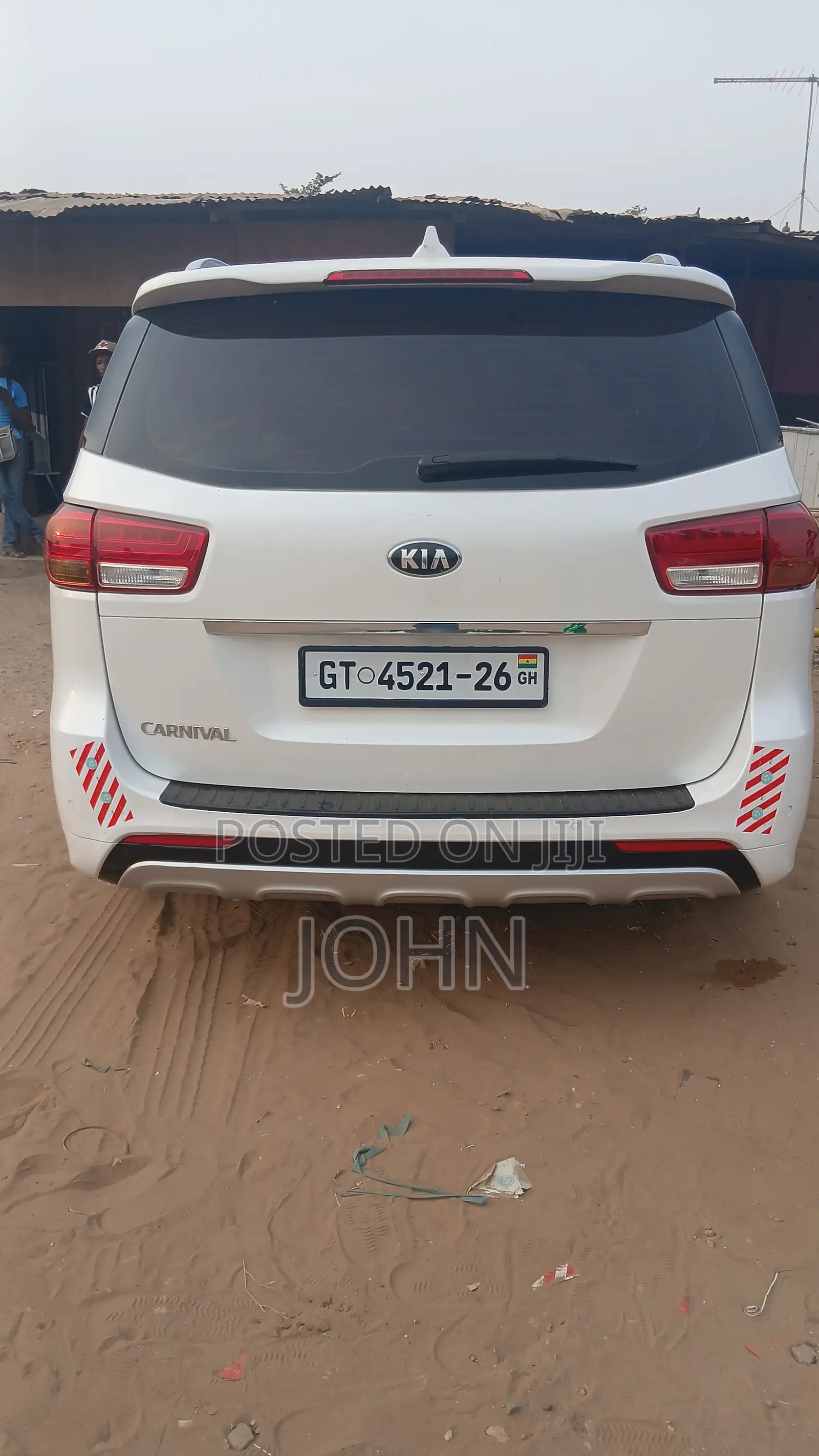 Kia Carnival 2016 White