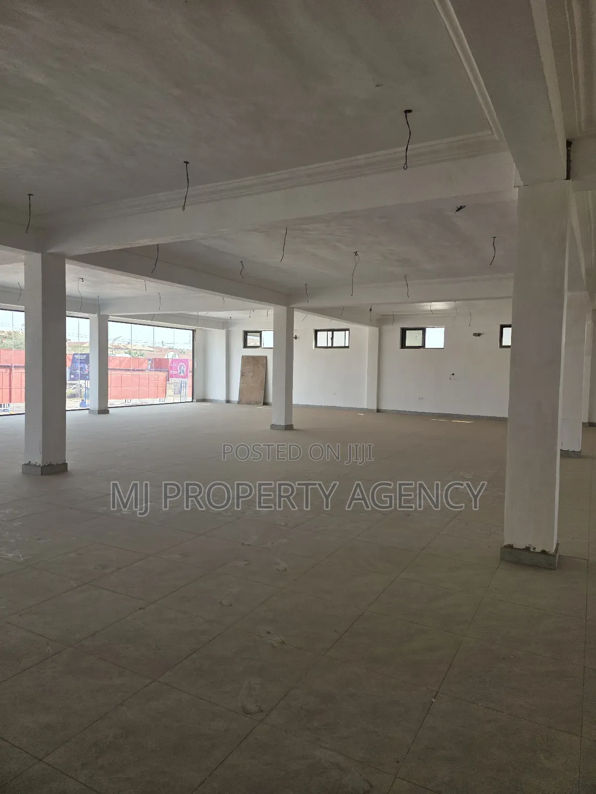 300 SQM Showroom/Office Space