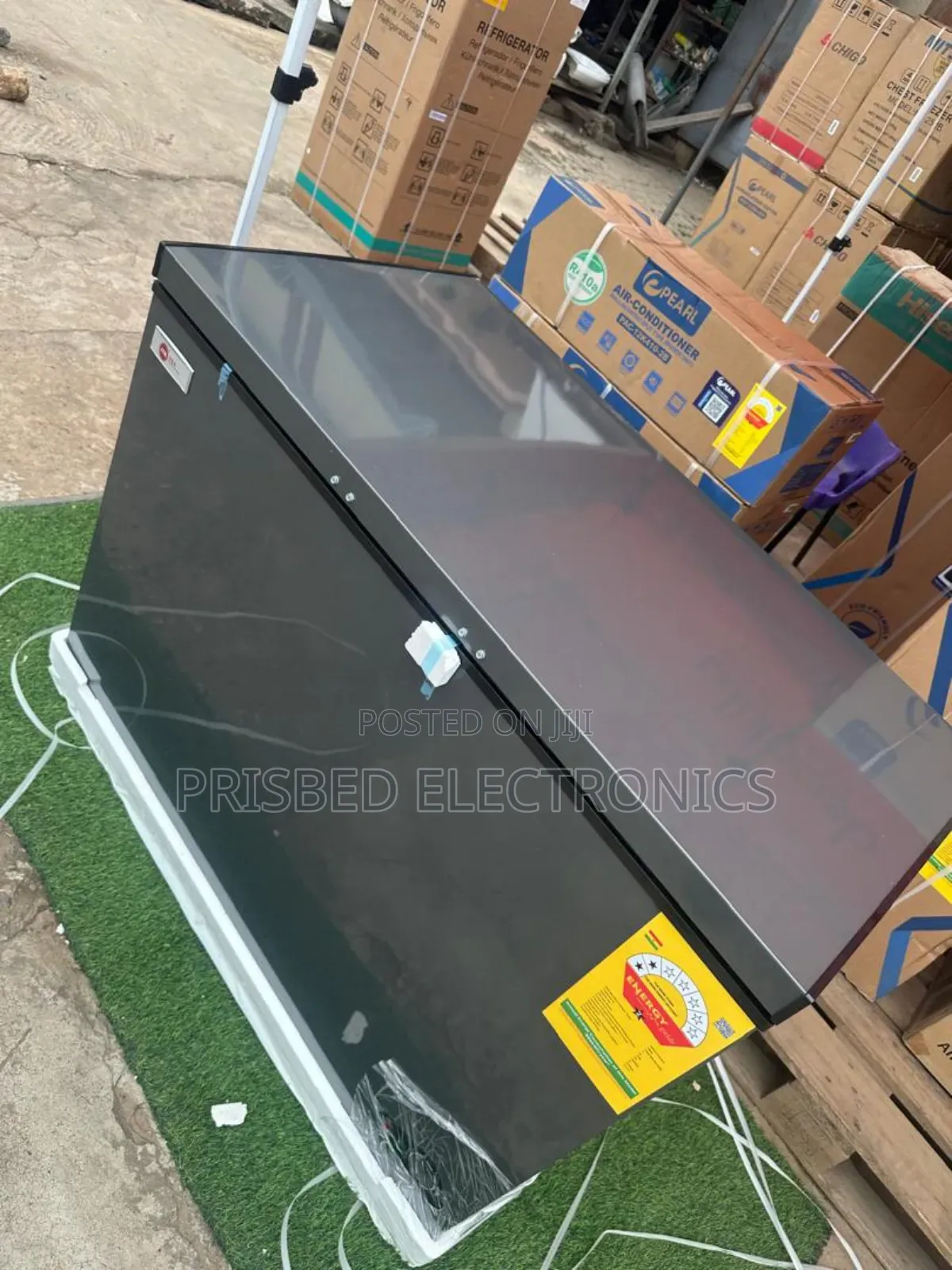 H a Durable Freezer 348 Litres