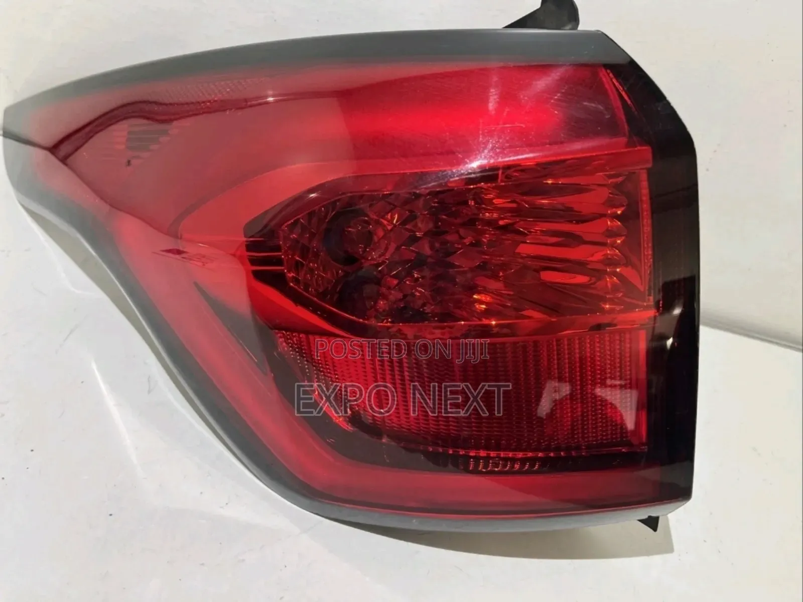 2017 - 2019 Ford Escape Halogen Tail Light Pair Oem Led