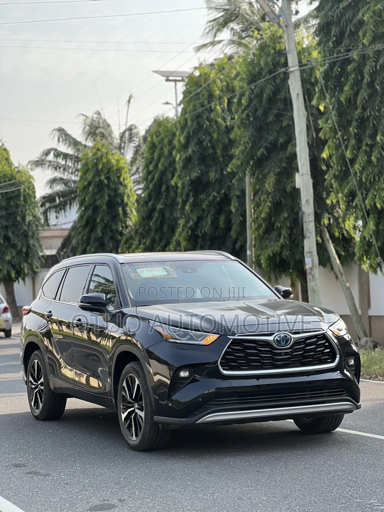 Toyota Highlander Platinum AWD 2023 Black