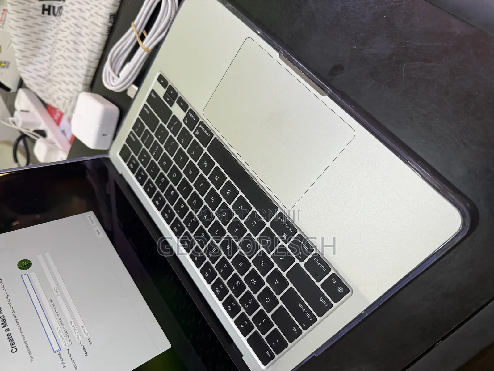 Laptop Apple MacBook Air 2025 M4 13-Inch 16GB Apple M4 SSD 256GB