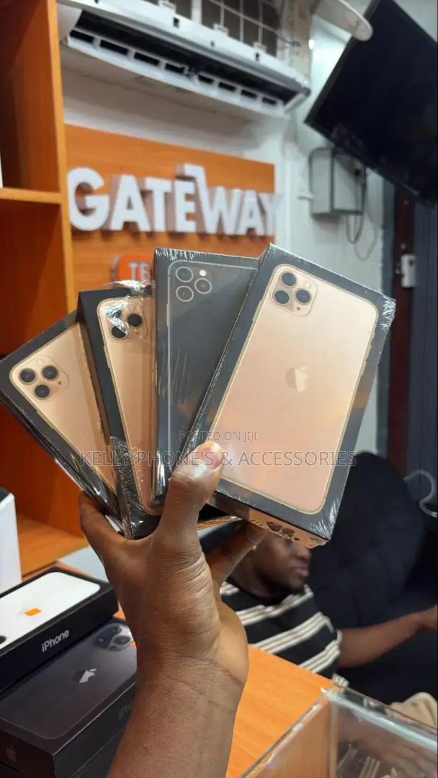 New Apple iPhone 11 Pro Max 512 GB Gold